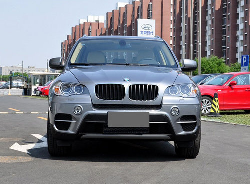2012款美规版宝马X5  天津现车71万促销