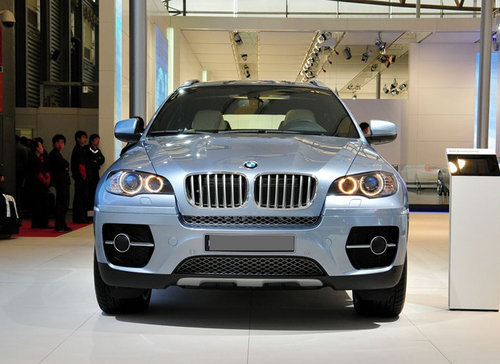 2012款宝马X6  天津有现车店内火爆促销