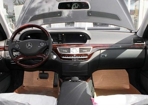 2012款奔驰S级全系  天津港现车优惠8万