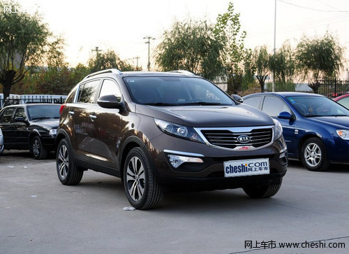 智跑右侧45度视角