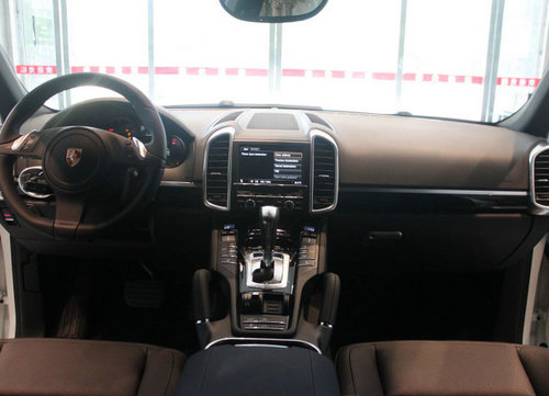 2011款保时捷卡宴3.6手动挡 天津有现车