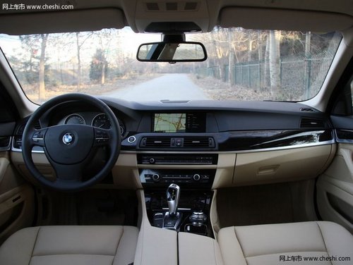 2012款进口宝马530i  天津现车优惠热销
