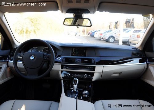 宝马5系 中控台整体