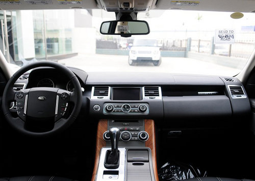 2012款路虎揽胜运动版 天津港新车到店