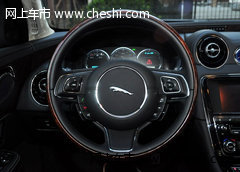 2012款捷豹XJ 方向盘特写