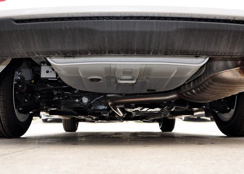 起亚K5 底盘局部特写