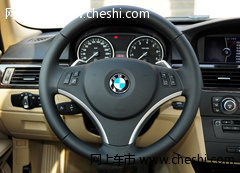 宝马3系 方向盘特写