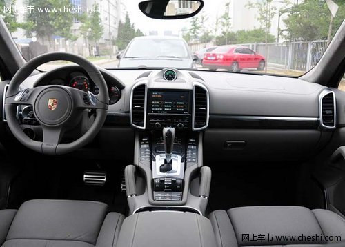 2012款保时捷卡宴美规版