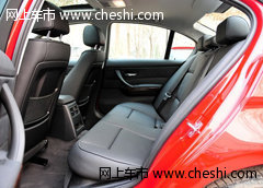 宝马3系 后排座椅正视图