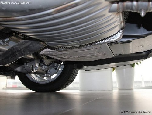 宝马7系 底盘局部特写