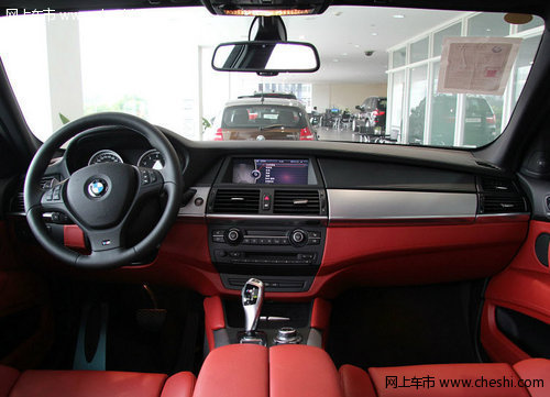 2012款宝马X6美规版  天津现车90万促销