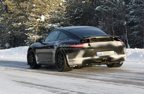 新保时捷911 GT3谍照 外观小改/动力提升