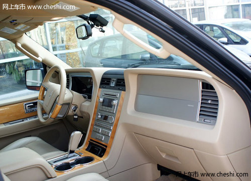 进口林肯领航员售128万 天津润伟达热销