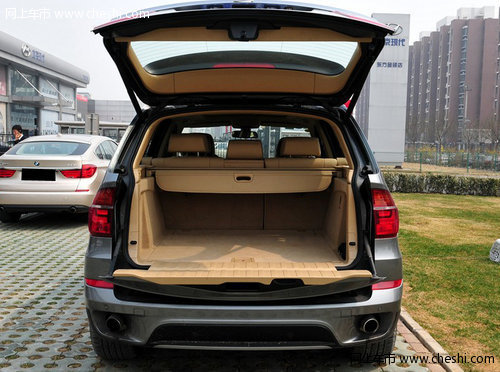宝马X5现车到港颜色全  天津74.8万促销