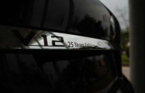 云南宝悦汽车贸易有限公司 760Li V12 25周年限量纪念版尊贵到店