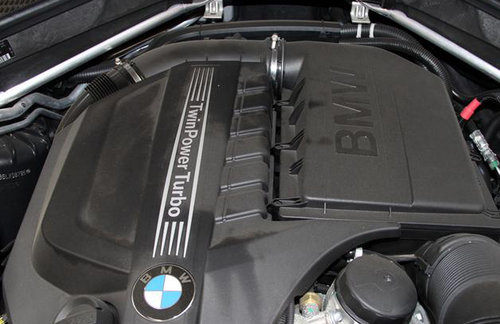 2012款宝马X6现车充足  天津店内优惠多