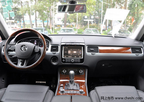 2012款大众途锐全系 天津现车让利销售