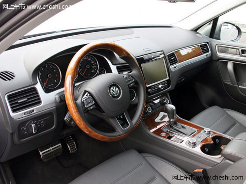 2012款大众途锐全系  天津现车让利热卖