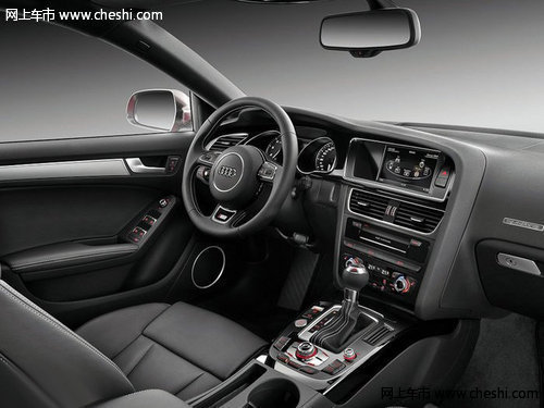 2012款奥迪S5  天津红色现车71.8万热卖