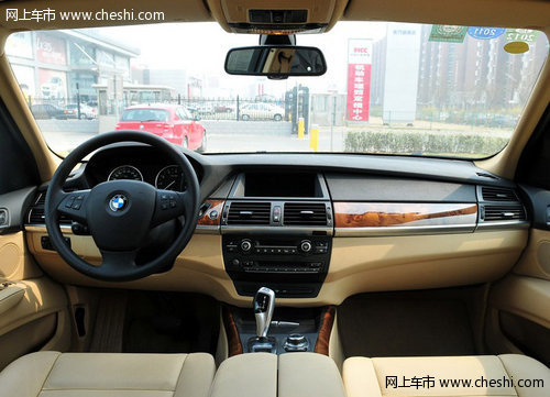 2012款宝马X5  天津现车大幅度降价优惠