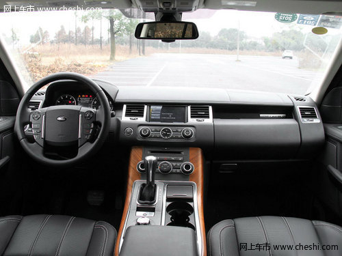 2012款路虎揽胜极致运动  高配现车优惠