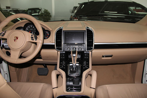 2012款保时捷卡宴美规版 天津现车102万