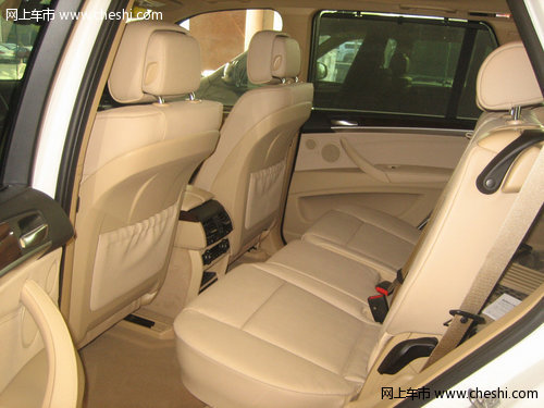 进口2012款宝马X5  天津美规版73万起价