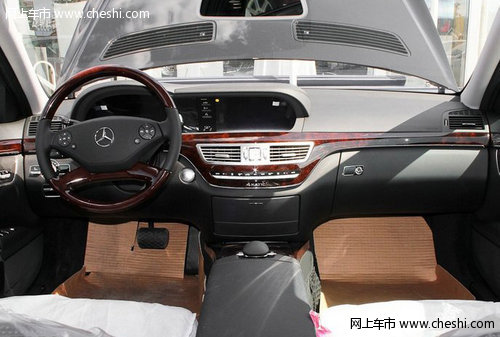 进口奔驰S300L优惠高达20万 天津颜色全