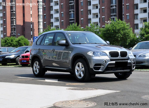 2012款主打色银色宝马X5  限量现车74万
