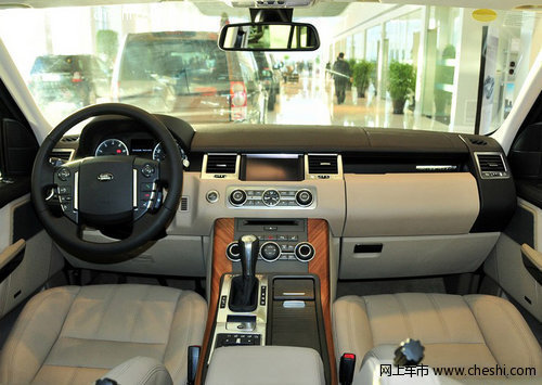 路虎揽胜运动版3.0T  天津柴油现车促销