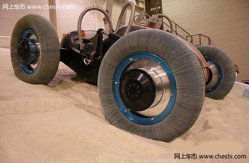 固特异品牌 在日内瓦车展推出太空轮胎