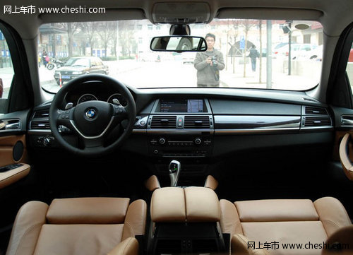 2012款宝马X6美规版  天津现车售88.5万