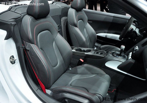 新款奥迪R8超级跑车 天津白色现车抵港