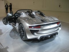 保时捷未来车型计划 对手锁定奔驰奥迪