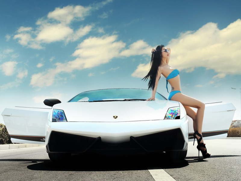 用魅力征服兰博基尼 性感名模清凉上阵-株洲新