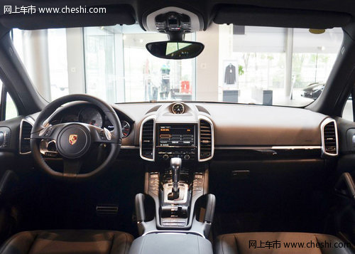 2012款保时捷卡宴  天津华逸现车配置全