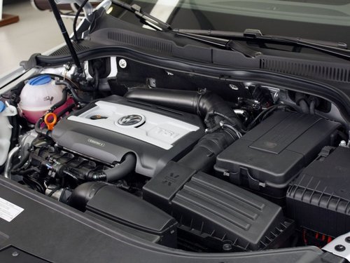 购大众CC送1500元礼包 有少量现车供应