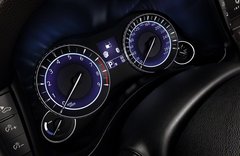 英菲尼迪M长轴距版 加长150mm/六月上市