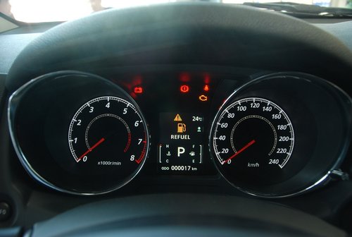 都市SUV 越野越精彩 实拍全新标致4008