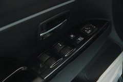 都市SUV 越野越精彩 实拍全新标致4008