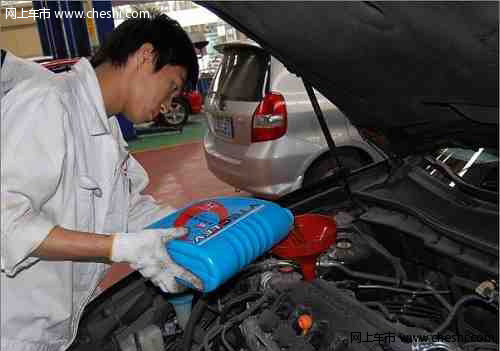 汽车保养 同黏度不同品牌机油不能混用 图片浏