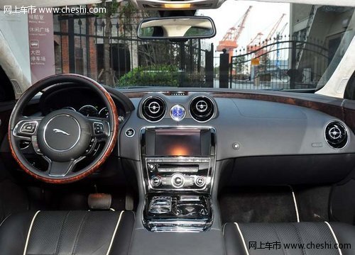 2012款捷豹XJL全景天窗版 天津现车72万