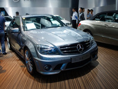 深港澳车展 亮模/二手车/改装繁多花样