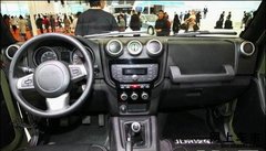 北汽B40形似Jeep牧马人