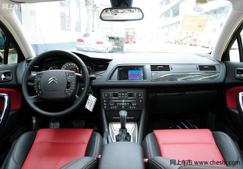 雪铁龙C5直降8800元 订车即赠豪华礼包