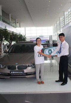 她与宝马结缘 访问首位全新BMW3系车主