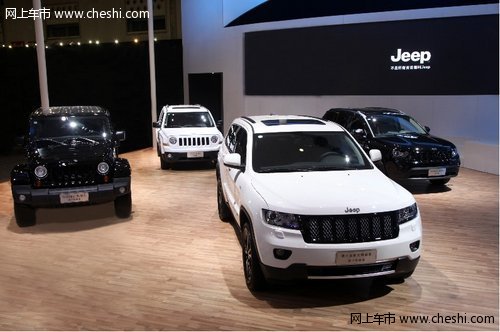 2013款Jeep®指南者 自由客亮相成都车展