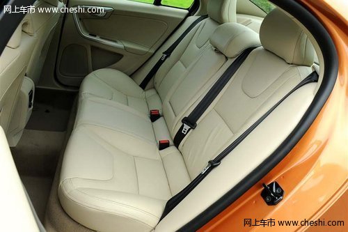 沃尔沃S60现车充足  天津冰点让利7万起
