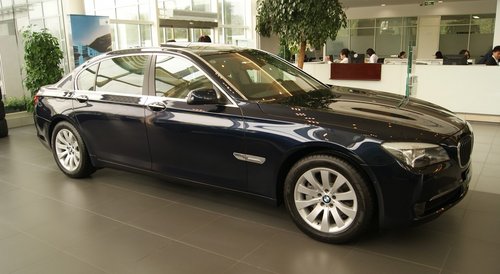 BMW 7系北京宝泽行现车优惠