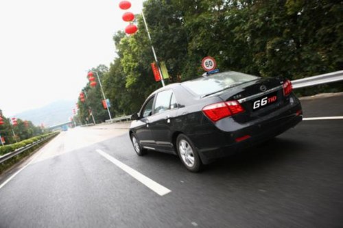 金秋感恩特惠中  比亚迪G6车市火爆热销